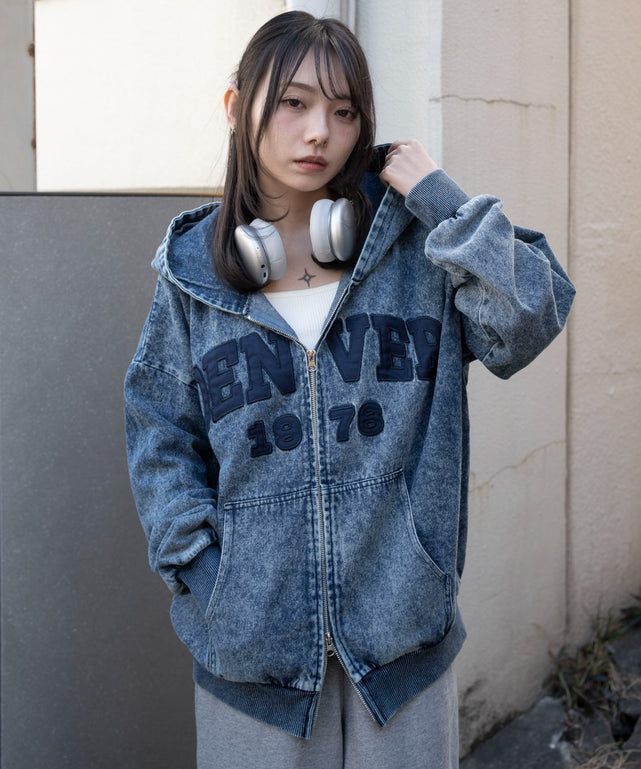 デニム中濃加工　モデル：159cm F着用