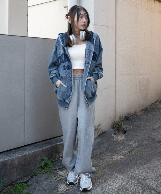 デニム中濃加工　モデル：159cm F着用