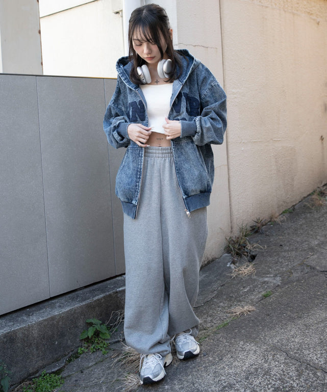 デニム中濃加工　モデル：159cm F着用