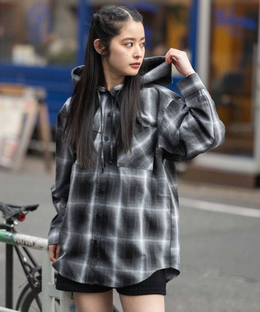 ブラック　モデル：161cm F着用