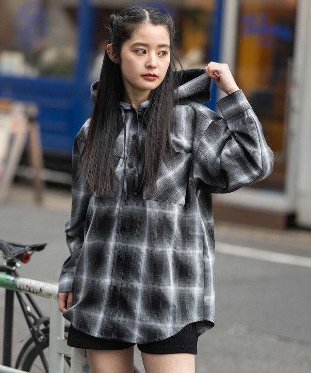 ブラック　モデル：161cm F着用