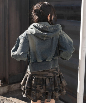 デニム中濃加工　モデル：159cm F着用