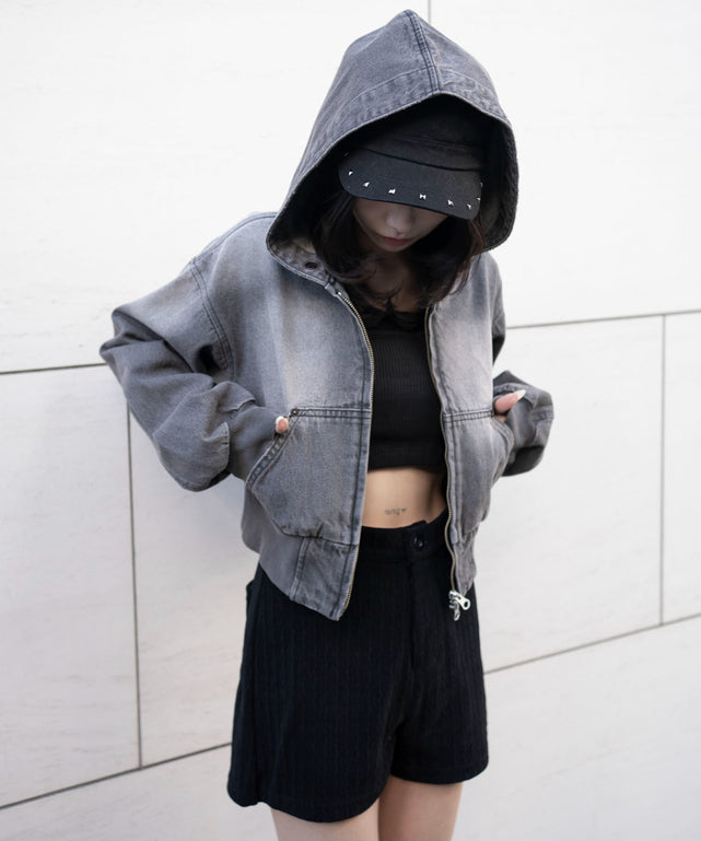 グレー　モデル：159cm F着用