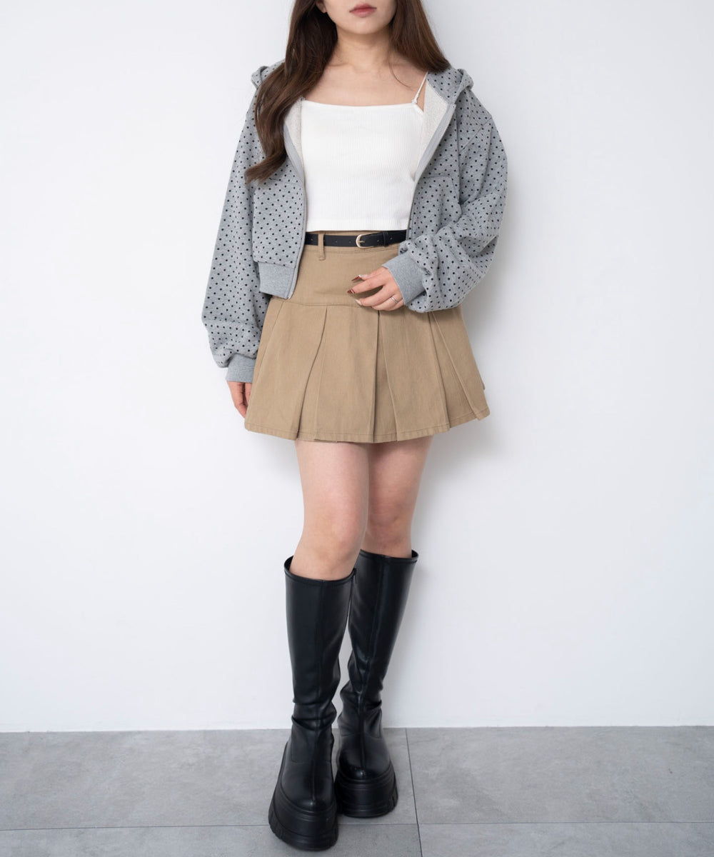 ベージュ　モデル：155cm F着用