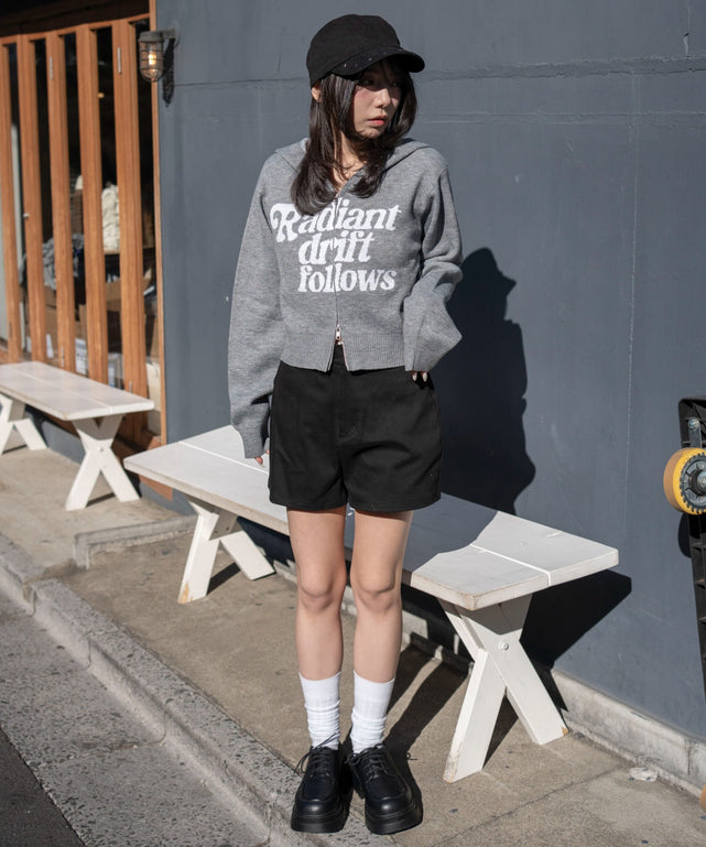 グレー　モデル：159cm F着用