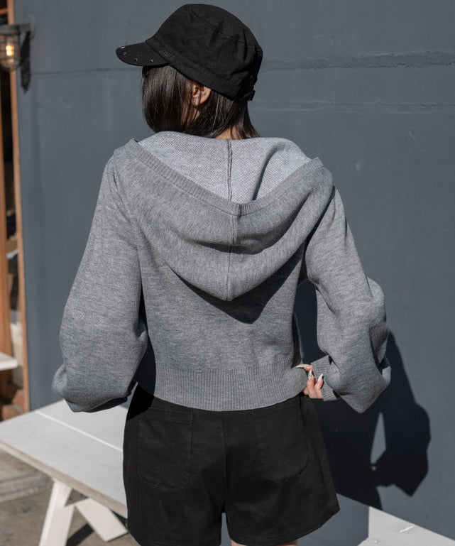 グレー　モデル：159cm F着用