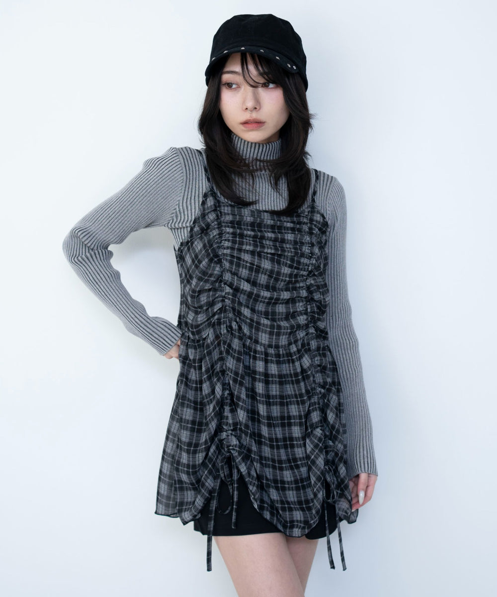 ブラックチェック１　モデル：159cm F着用