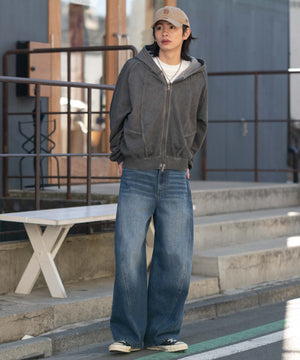 デニム中濃加工 モデル：182cm L着用