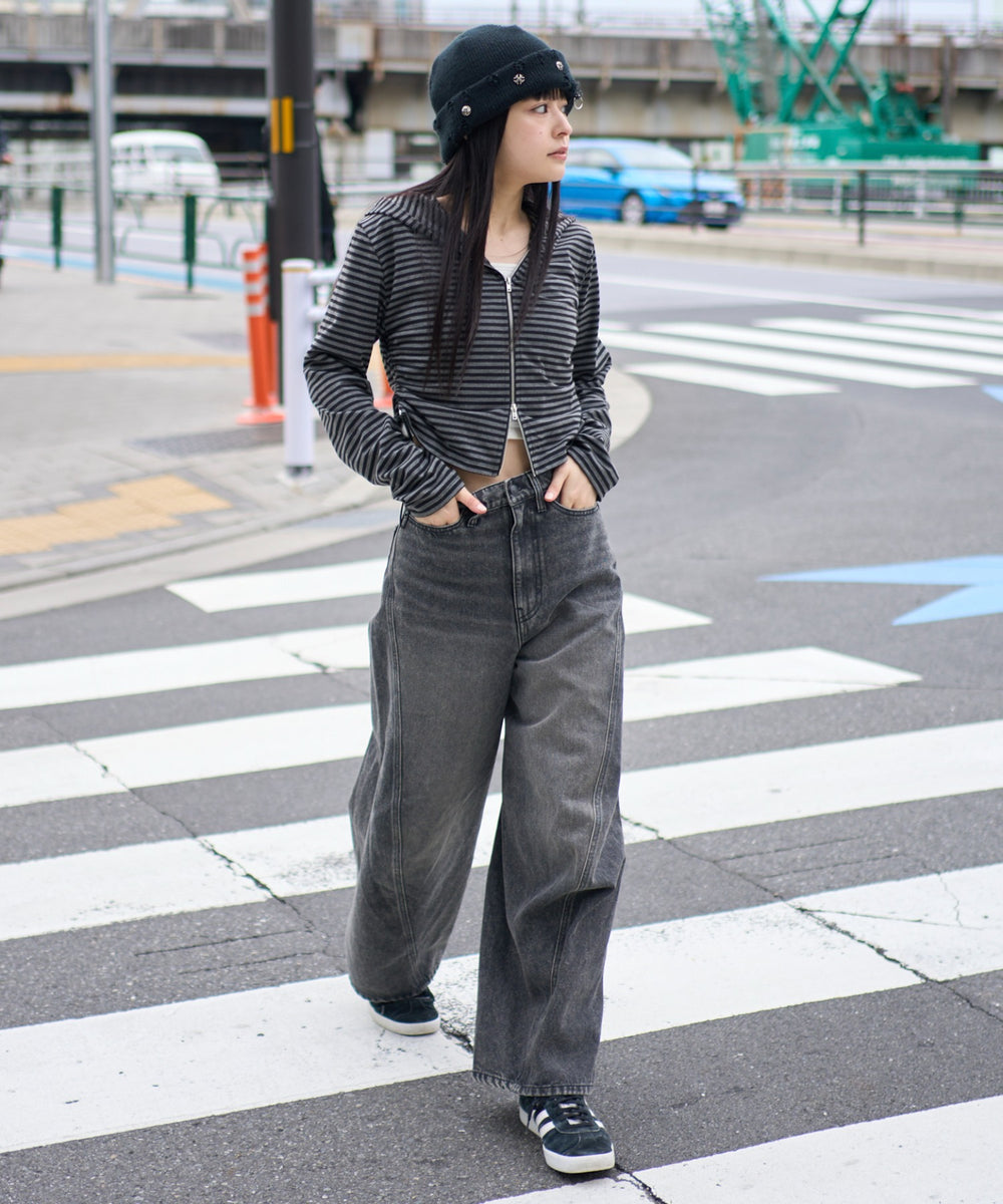 デニムブラックソノタ モデル：160cm S着用