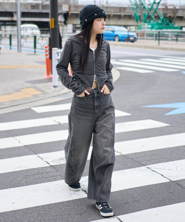 デニムブラックソノタ モデル：160cm S着用