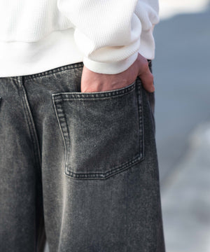 カバーフィットバルーンデニムパンツ