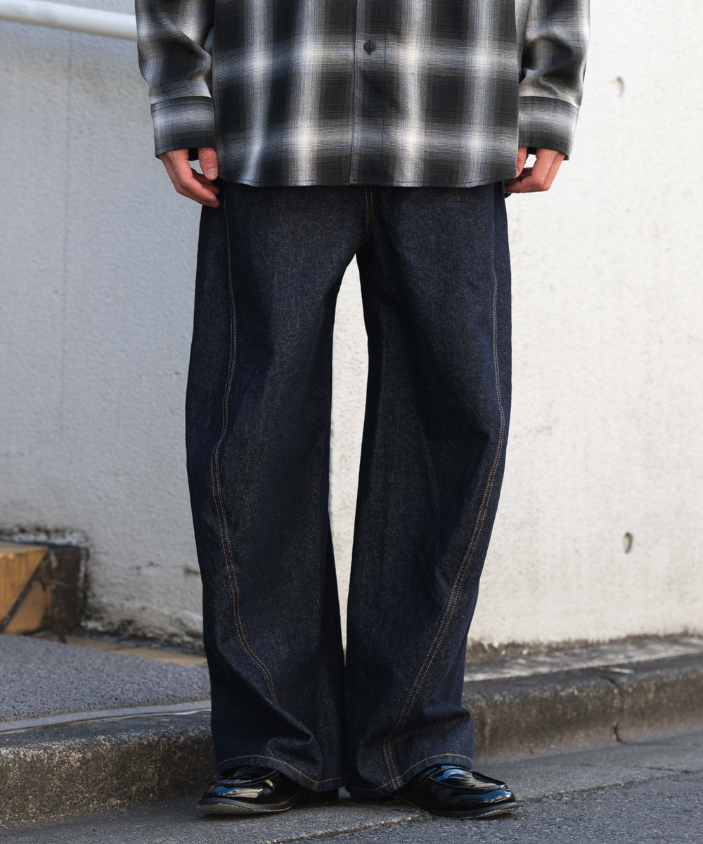 デニムインディゴ モデル：182cm L着用