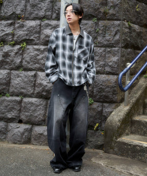 ブラックチェック1　モデル：175cm L着用