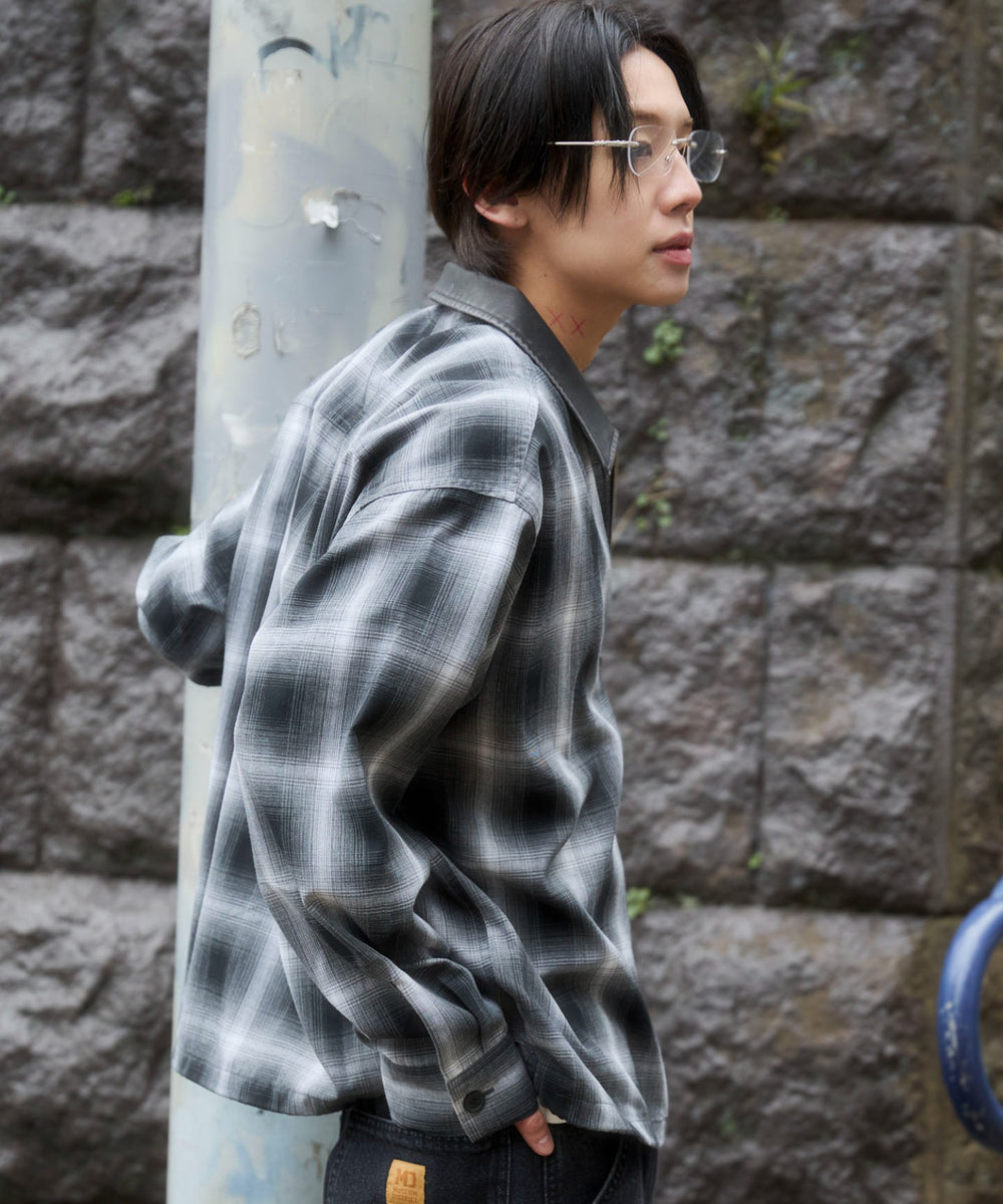 ブラックチェック1　モデル：175cm L着用