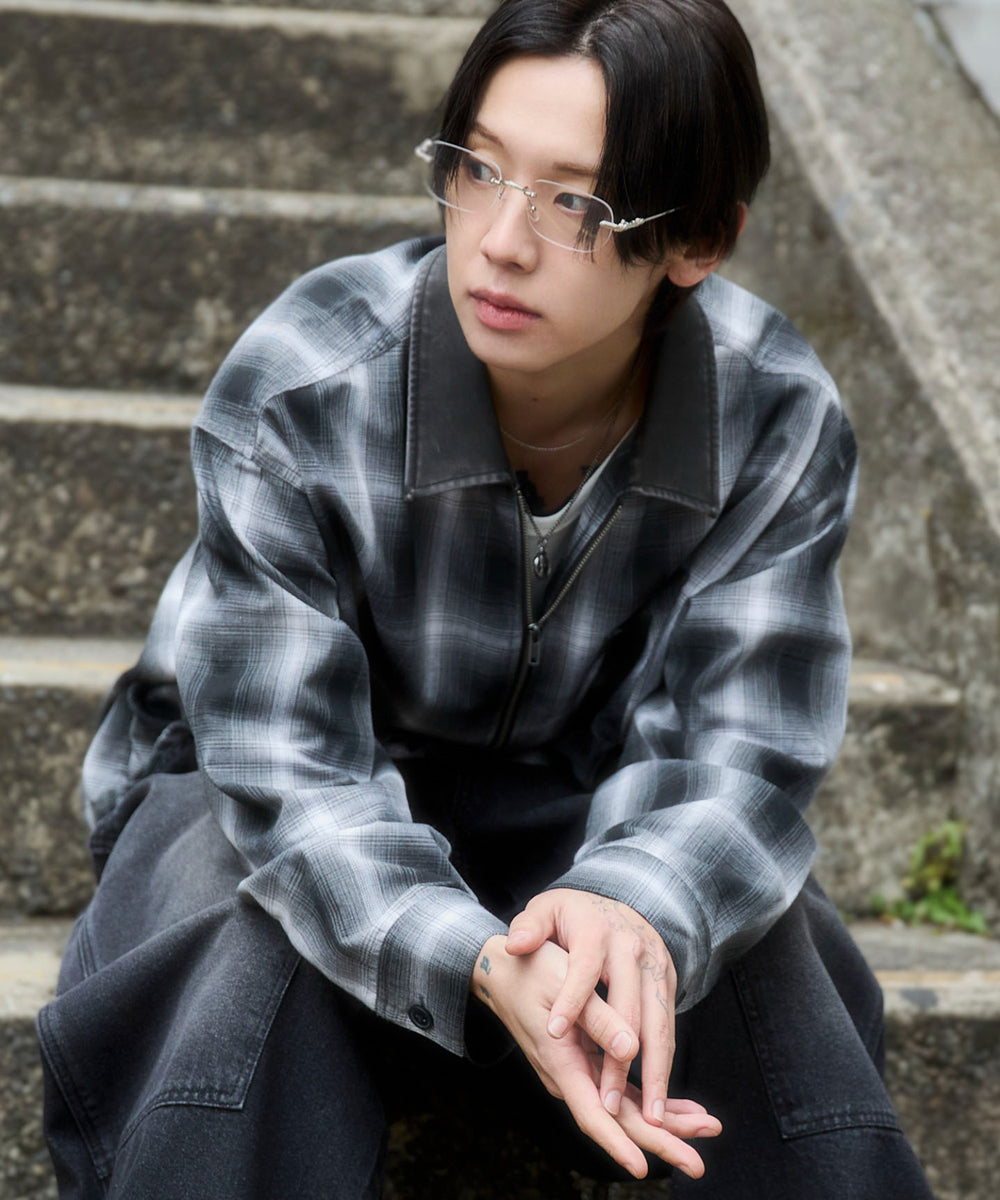 ブラックチェック1　モデル：175cm L着用