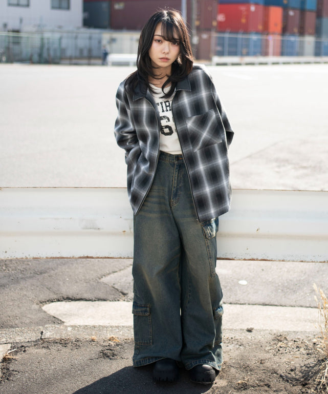 ブラックチェック１　モデル：159cm L着用