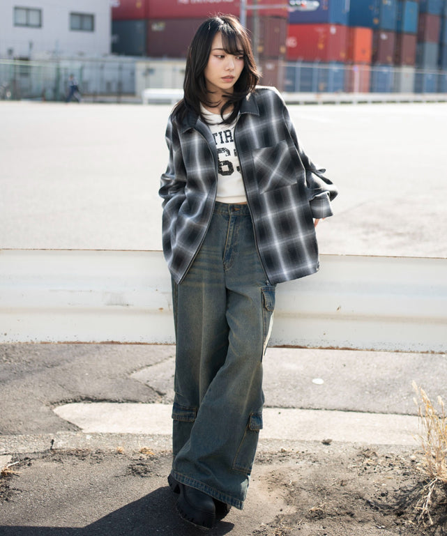 ブラックチェック１　モデル：159cm L着用