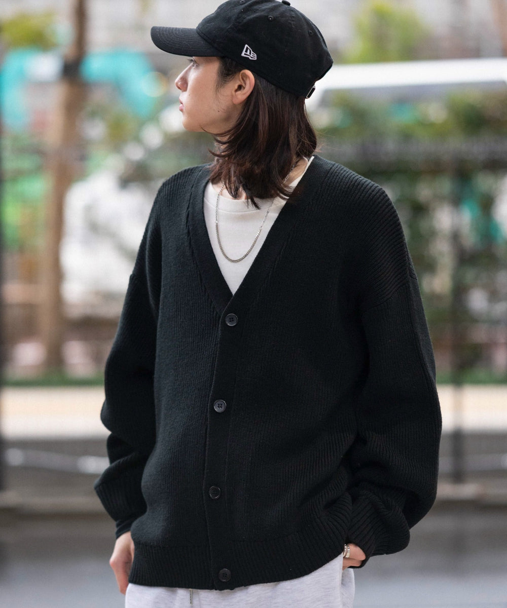 ブラック モデル：175cm L着用