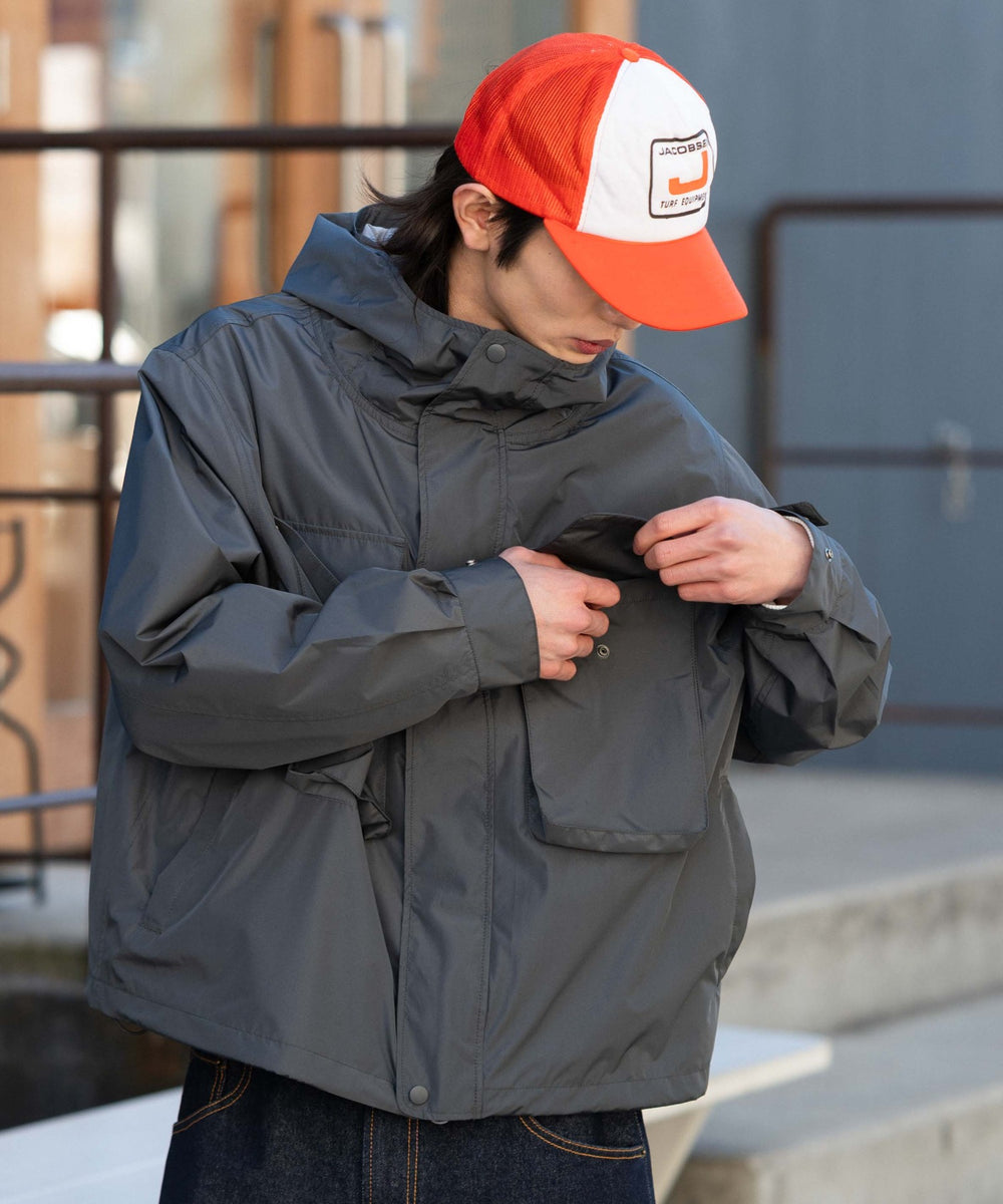 Dグレー モデル：182cm L着用