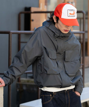 Dグレー モデル：182cm L着用