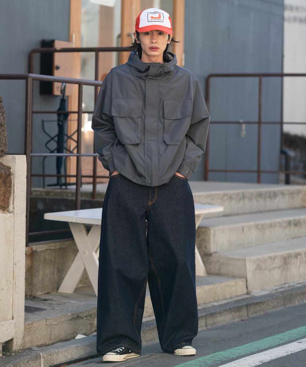 Dグレー モデル：182cm L着用