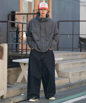 Dグレー モデル：182cm L着用