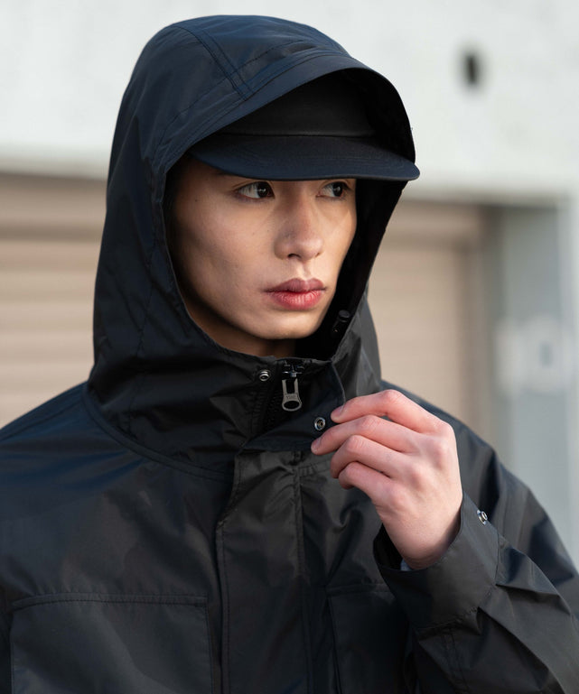 ブラック モデル：182cm L着用