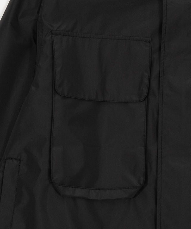 フードシェルブルゾン