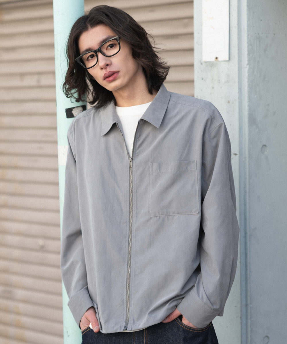 グレー モデル：182cm L着用