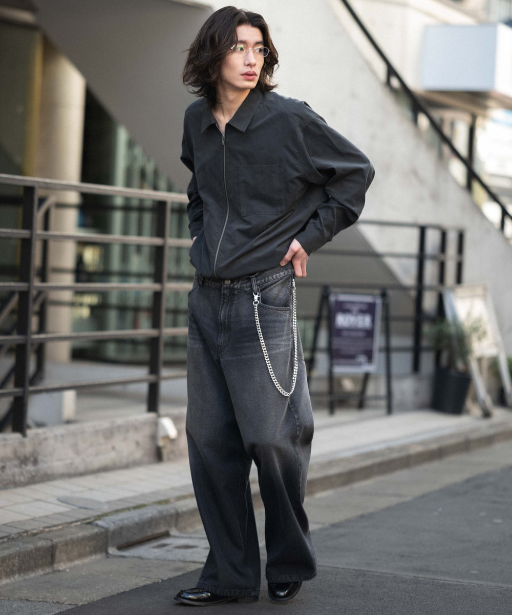 ブラック モデル：182cm L着用