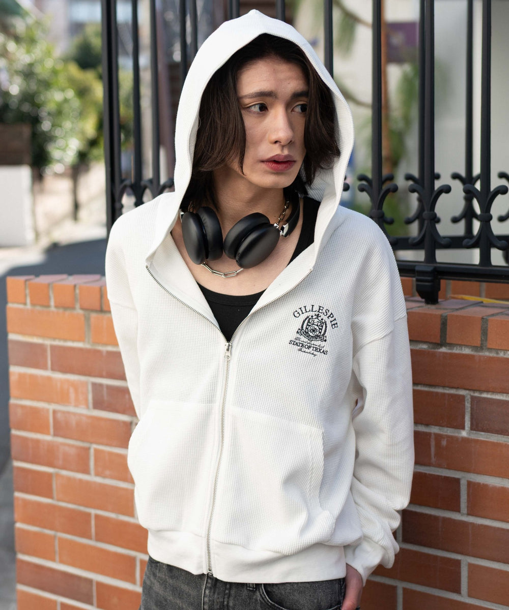 オフホワイト モデル：182cm L着用