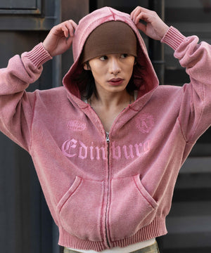 ピンク モデル：182cm L着用