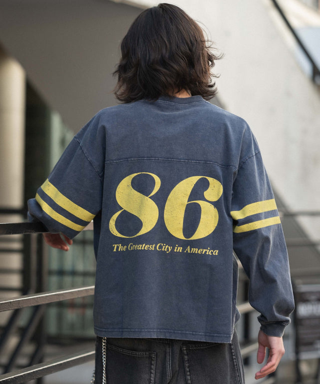 ネイビー モデル：182cm L着用