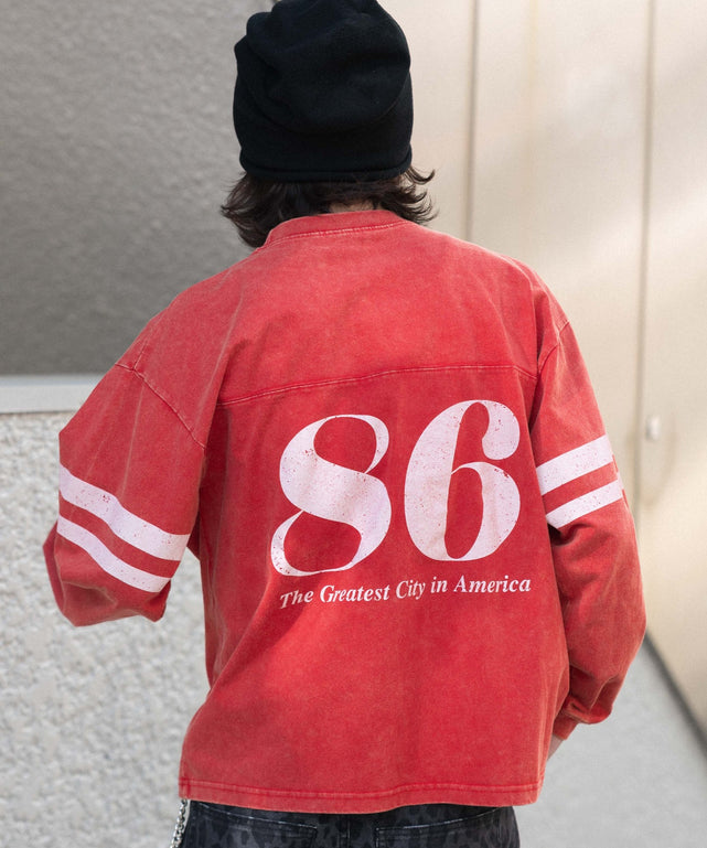 レッド モデル：182cm L着用