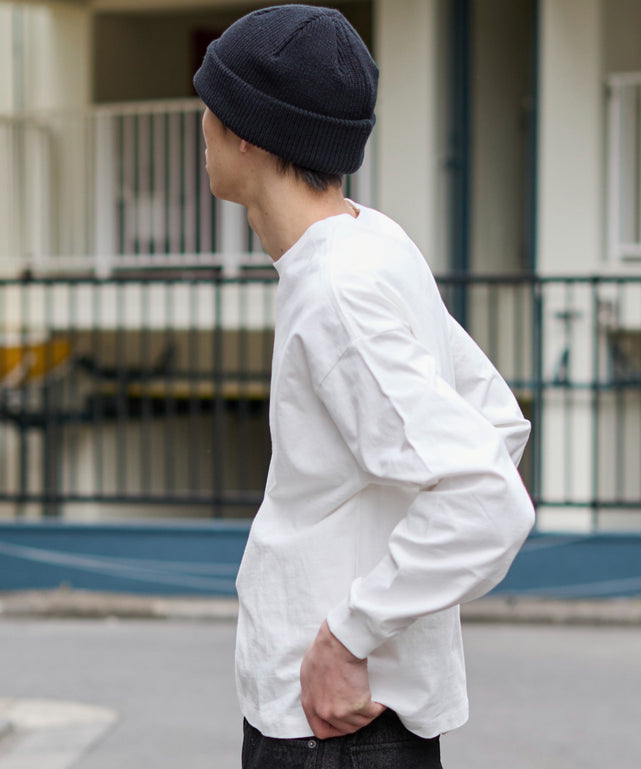 ホワイト モデル：181cm L着用