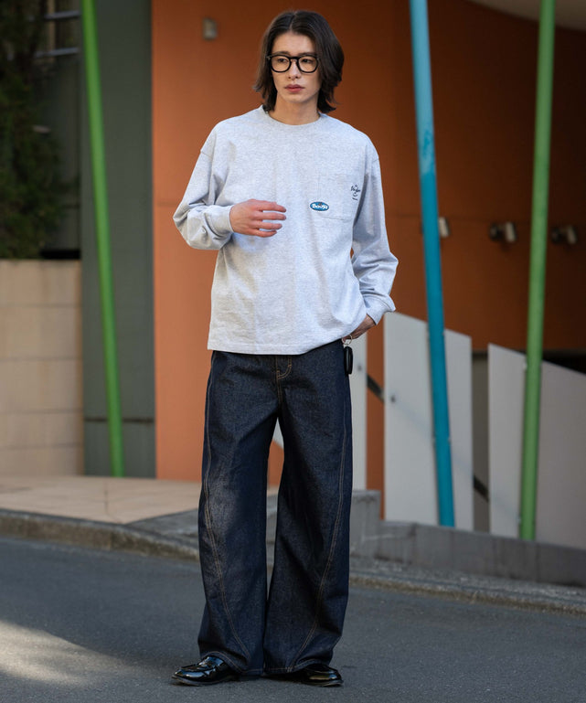 アッシュグレー モデル：182cm L着用