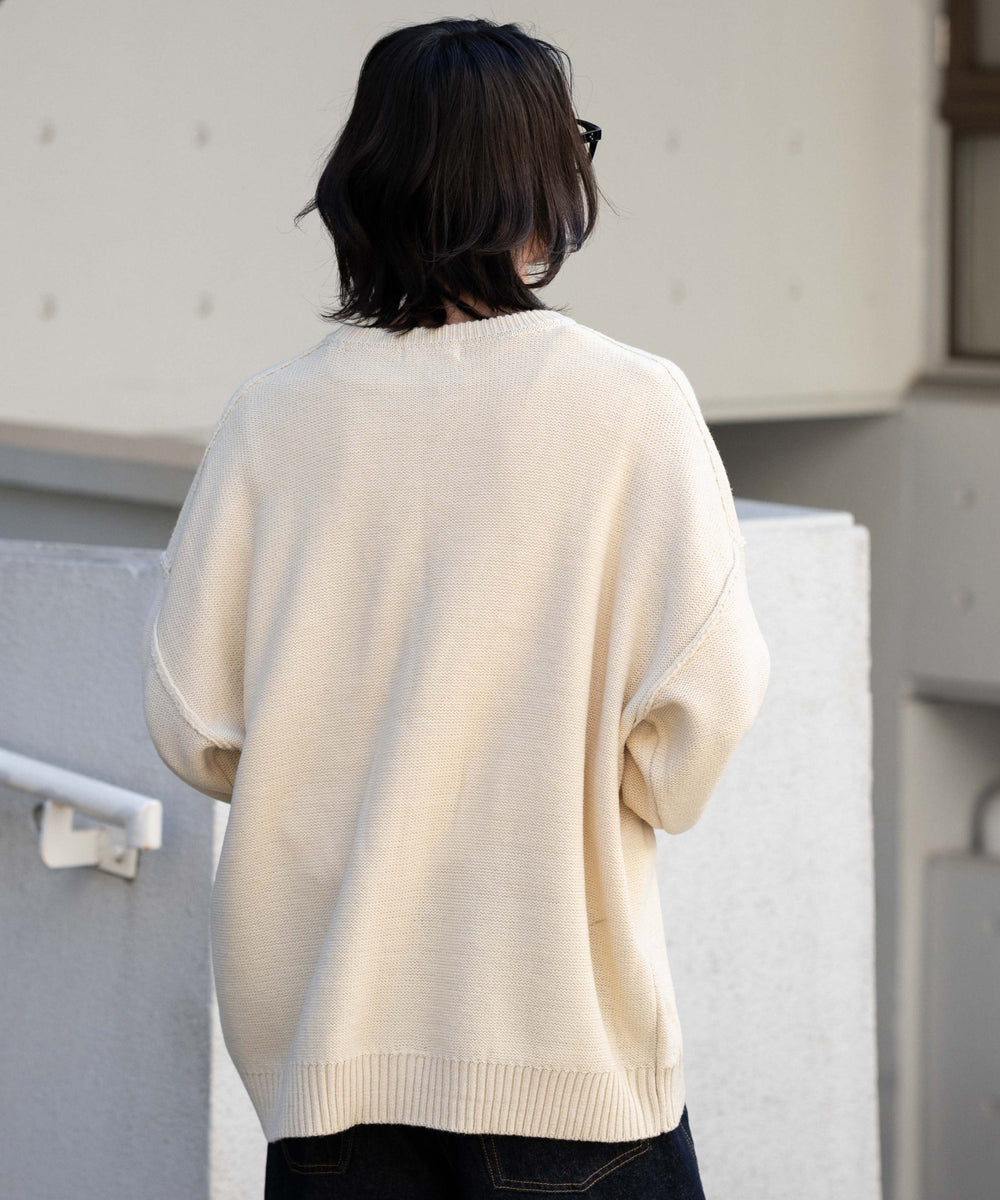 ホワイト モデル：182cm L着用