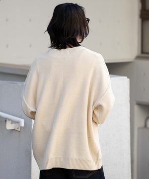 ホワイト モデル：182cm L着用