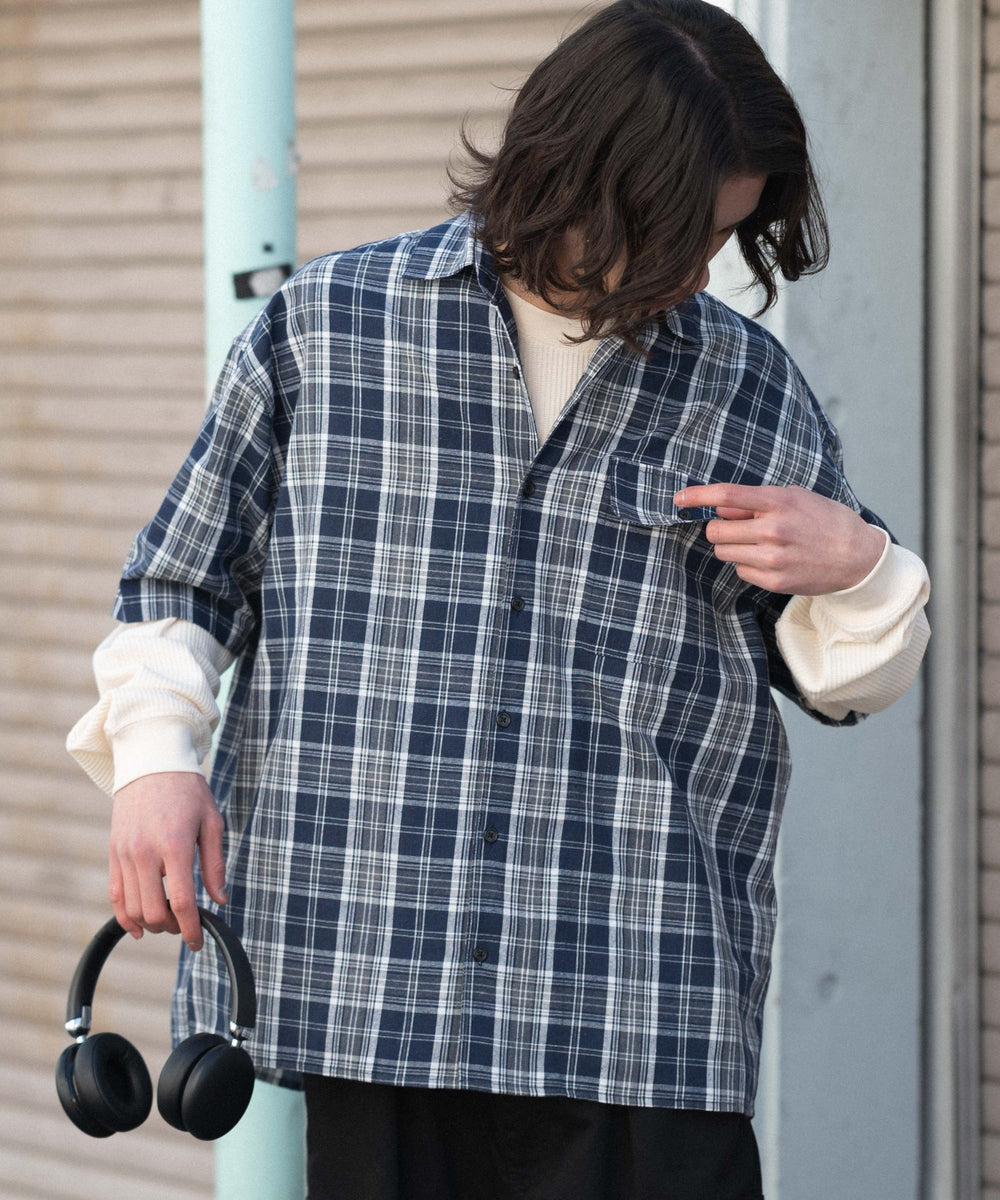 ブルーチェック1 モデル：182cm L着用