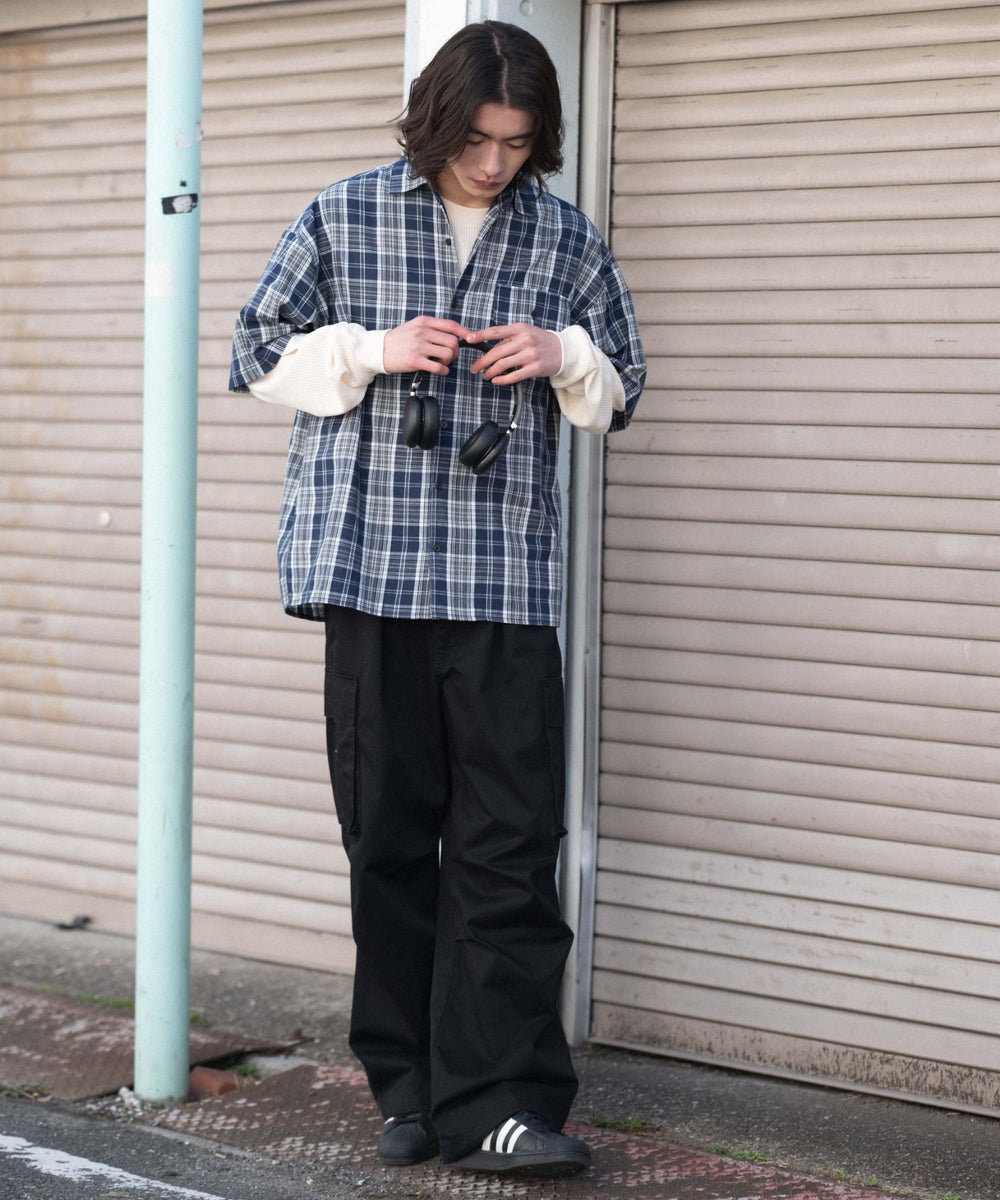 ブルーチェック1 モデル：182cm L着用