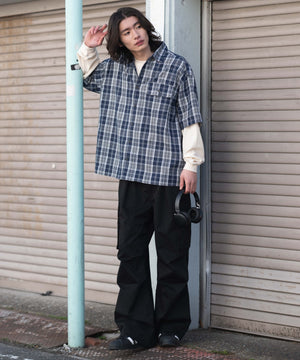 ブルーチェック1 モデル：182cm L着用