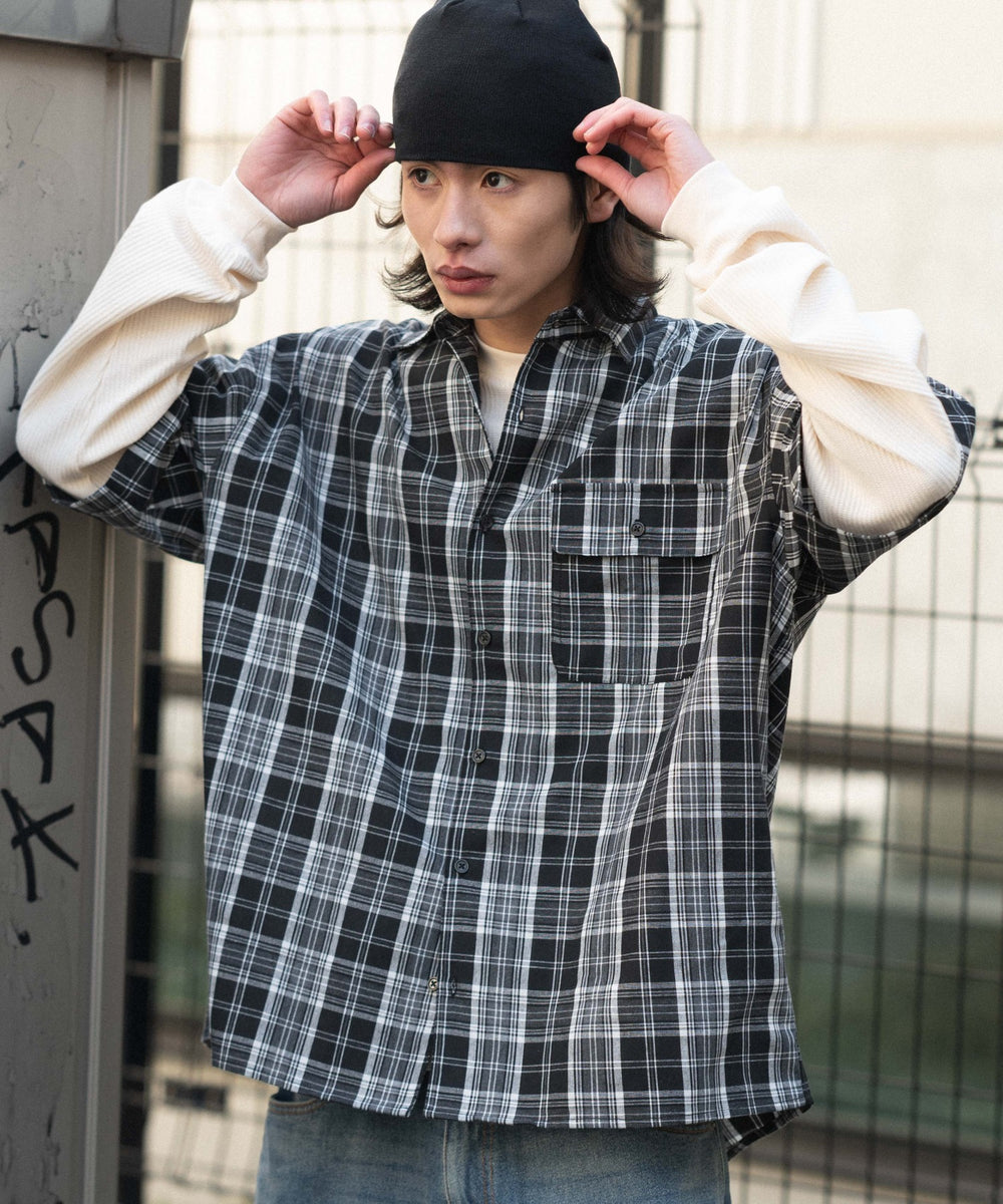 ブラックチェック1 モデル：182cm L着用