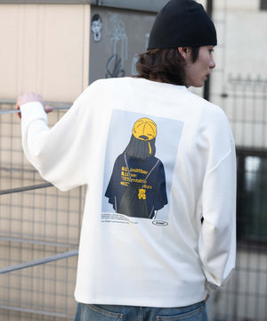 ホワイト モデル：182cm L着用