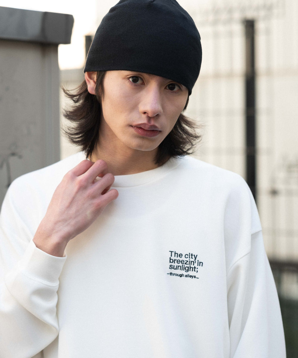 ホワイト モデル：182cm L着用