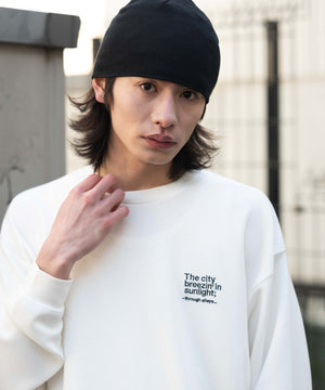 ホワイト モデル：182cm L着用