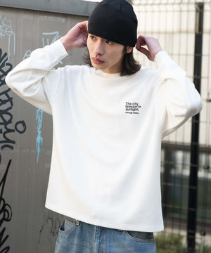 ホワイト モデル：182cm L着用