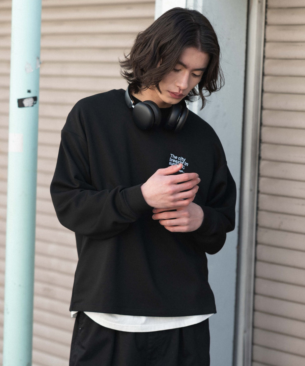 ブラック モデル：182cm L着用