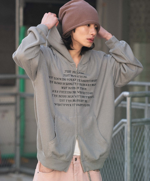 グレー モデル：182cm L着用