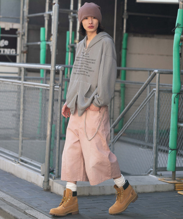 グレー モデル：182cm L着用