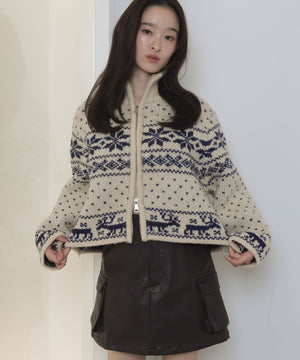 ホワイトアイボリー　モデル：163cm F着用